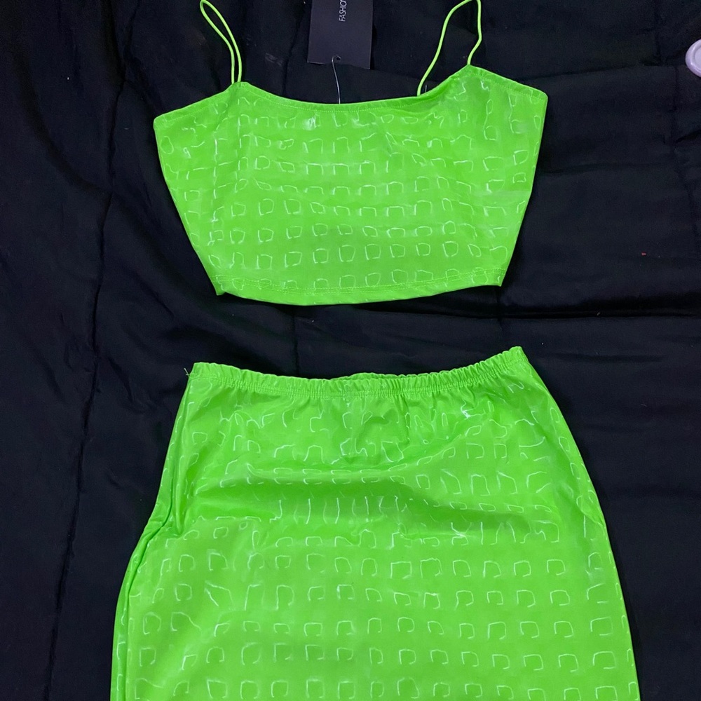 Two pc set